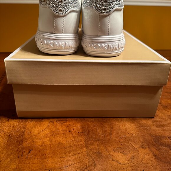 Michael Kors Grove Lace Up Women's White Sneakers with Rhinestones NIB Size 10 - Picture 6 of 7